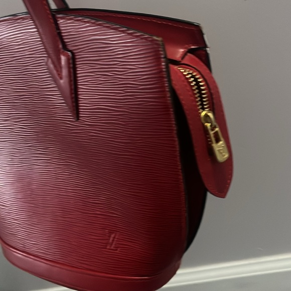 LV bag - Picture 4 of 5